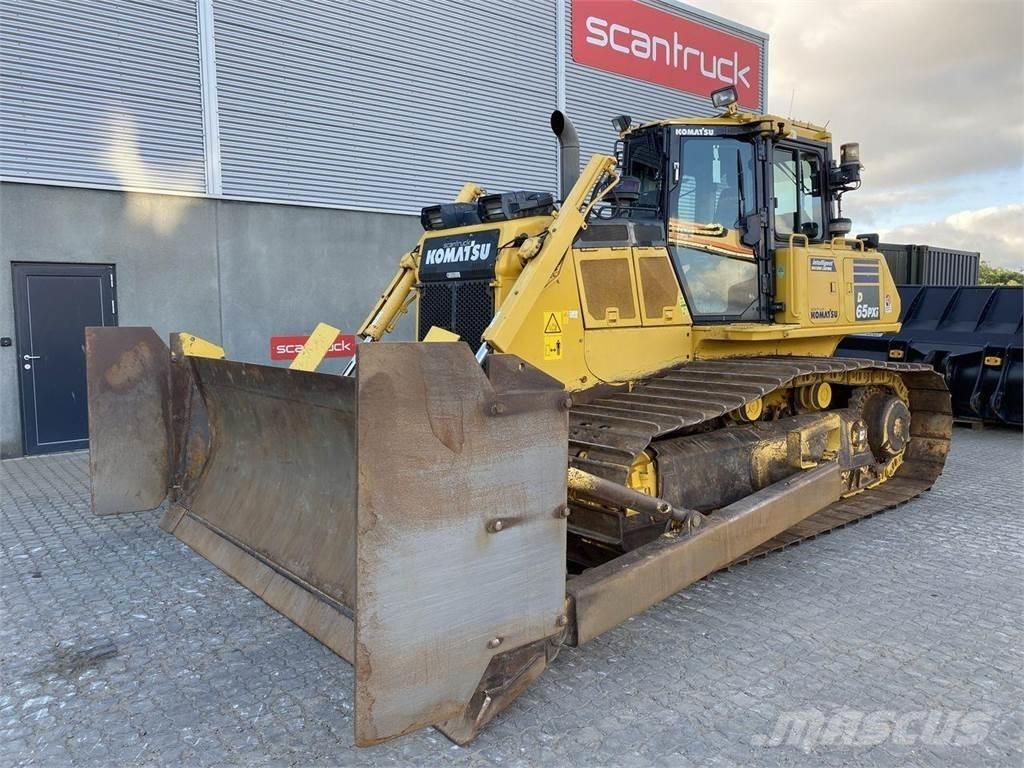 Komatsu D65PXI-18 lánctalpas dózerek