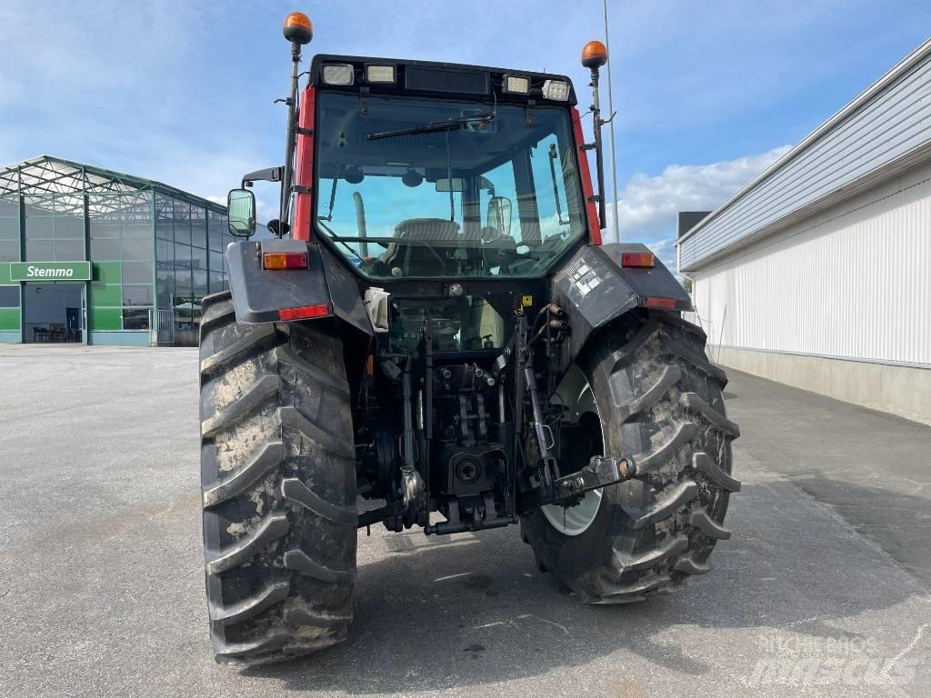 Valtra X 120 Traktorok