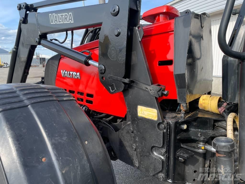 Valtra X 120 Traktorok