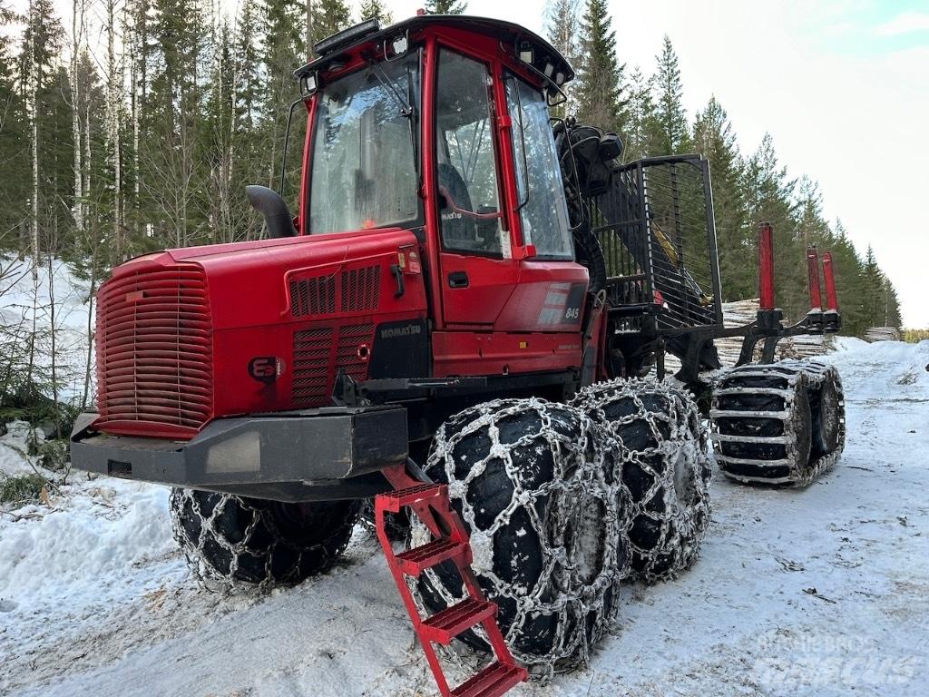 Komatsu 845 Kihordók