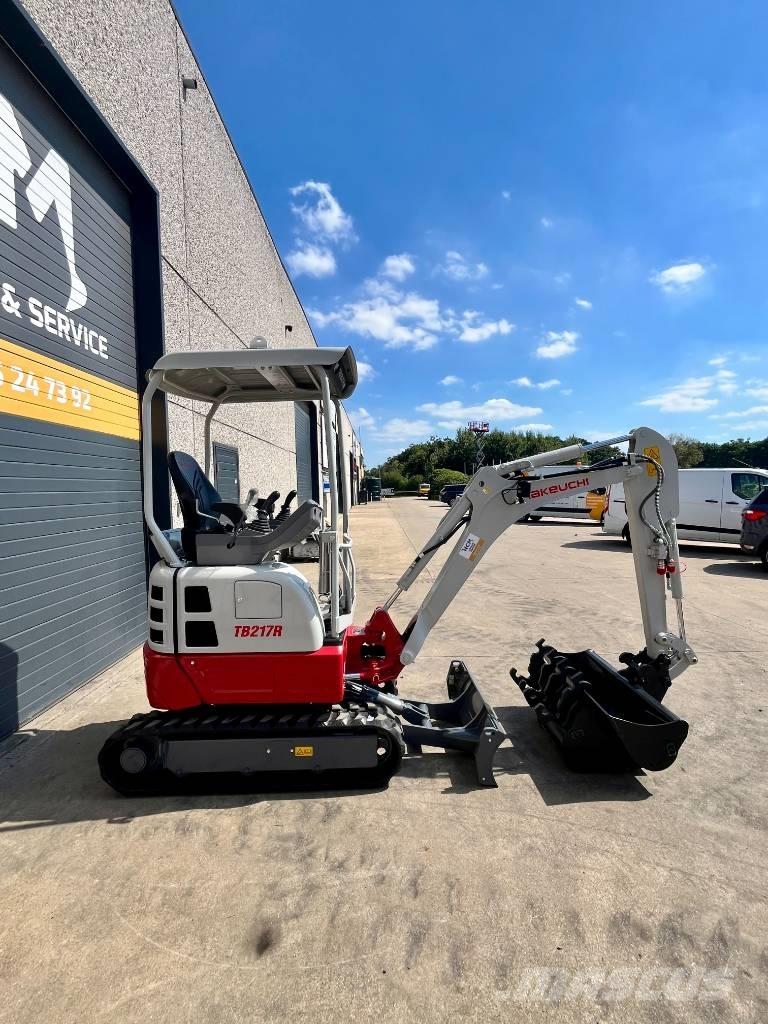 Takeuchi TB 217 R Mini kotrók < 7t