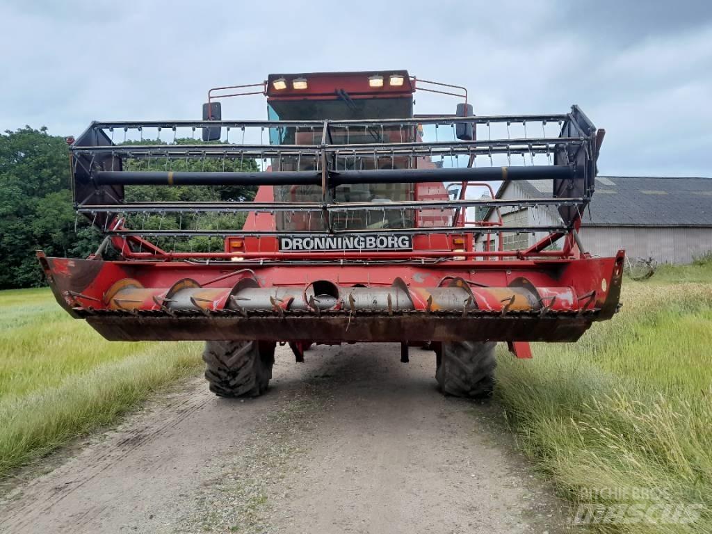 Dronningborg D 7500 Kombájnok