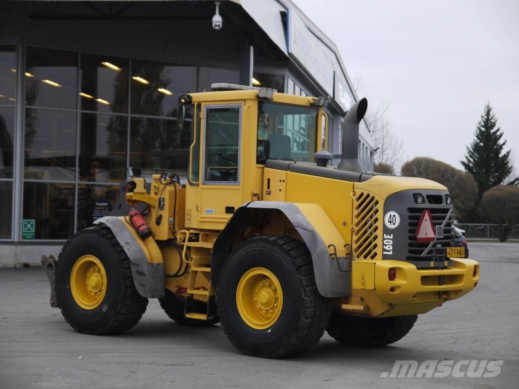 Volvo L 60 E Gumikerekes homlokrakodók