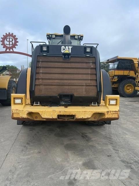 CAT 980 M Gumikerekes homlokrakodók