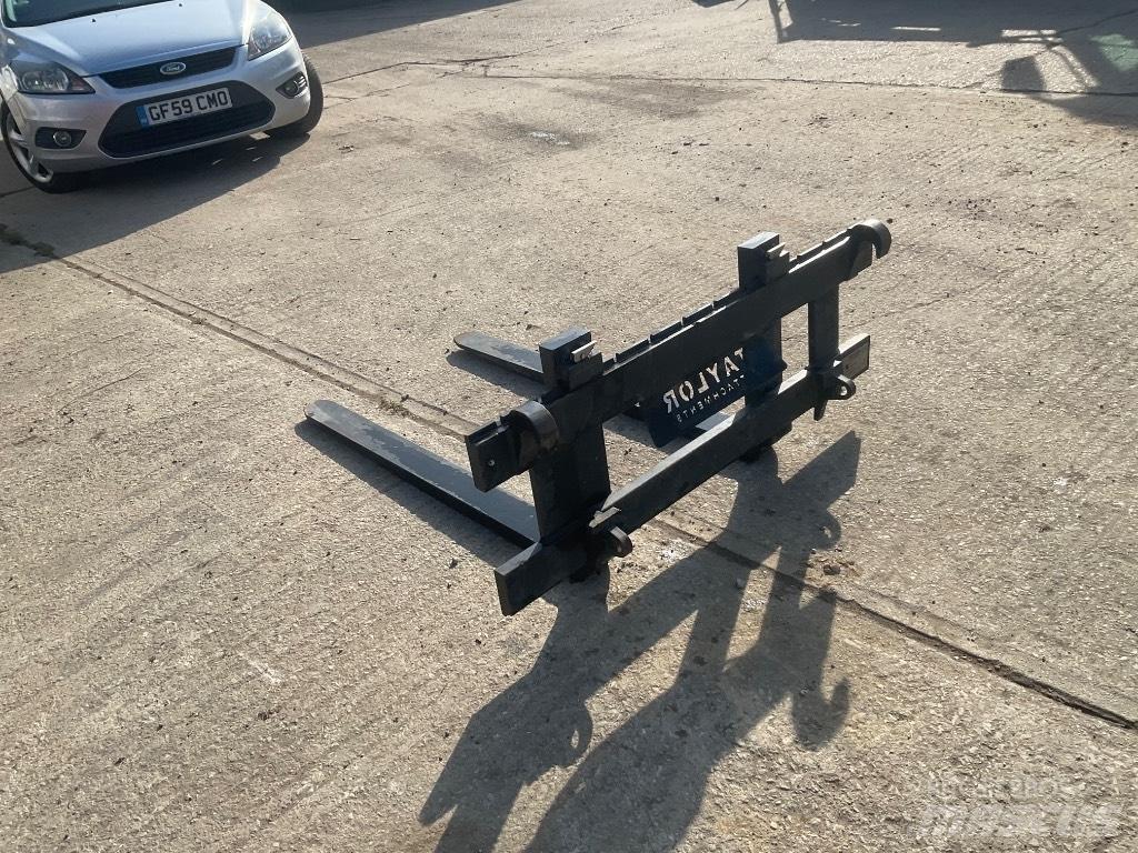 Taylor PALLET FORKS Villák