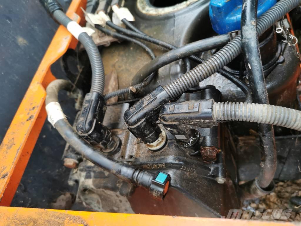 Doosan DX 225 SLR Lánctalpas kotrók