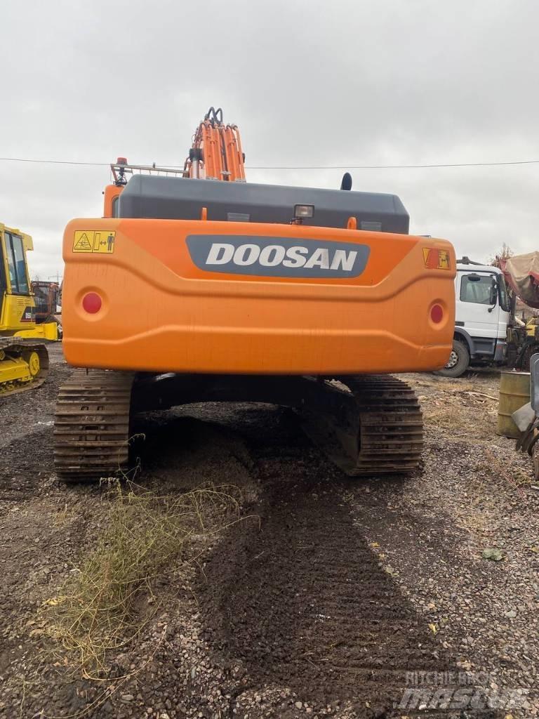 Doosan DX 340 LCA Lánctalpas kotrók