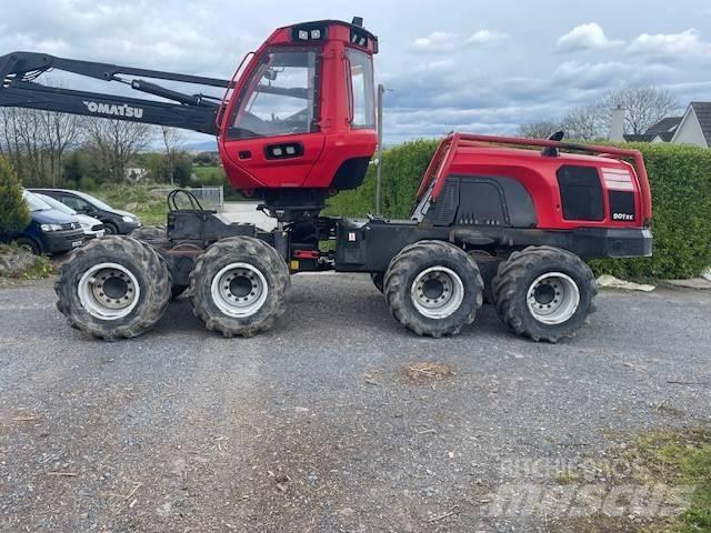Komatsu 901 XC Betakarítók
