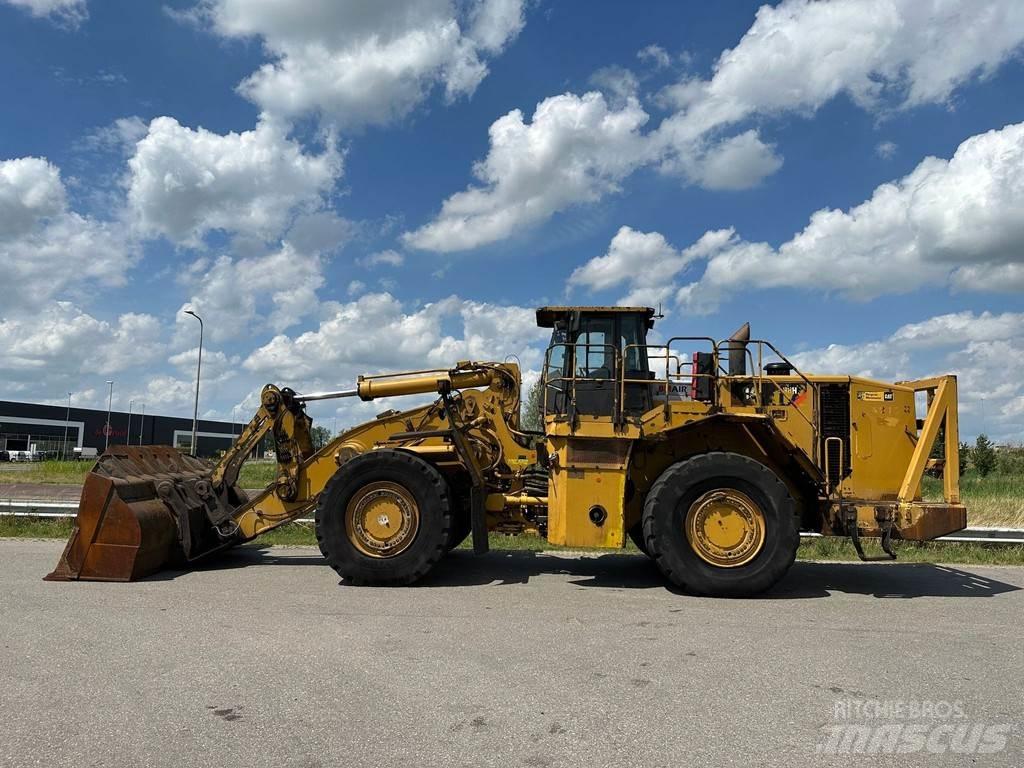 CAT 988H Gumikerekes homlokrakodók
