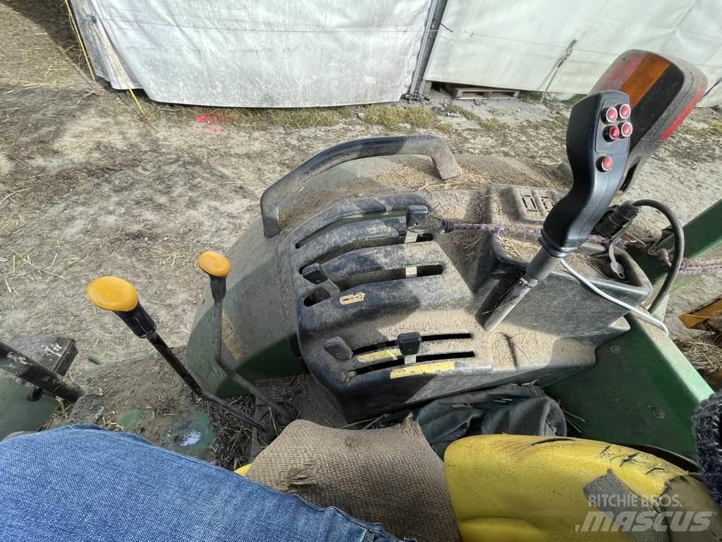 John Deere 5215 Traktorok