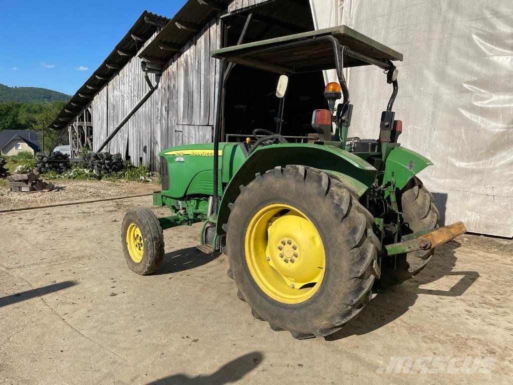John Deere 5215 Traktorok