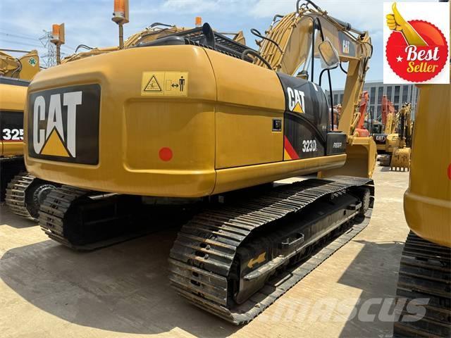 CAT 323 D L Lánctalpas kotrók