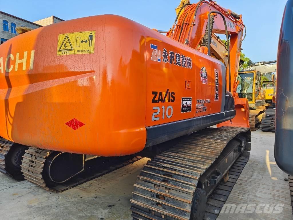 Hitachi ZX 210 Lánctalpas kotrók