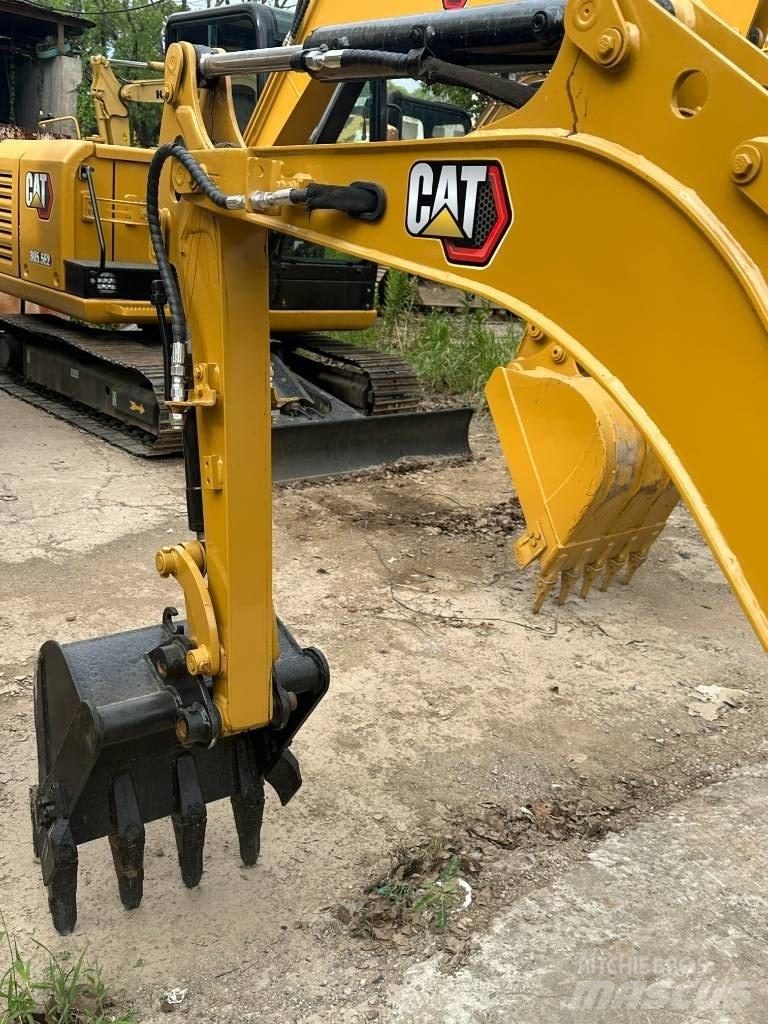 CAT CAT302 Mini kotrók < 7t