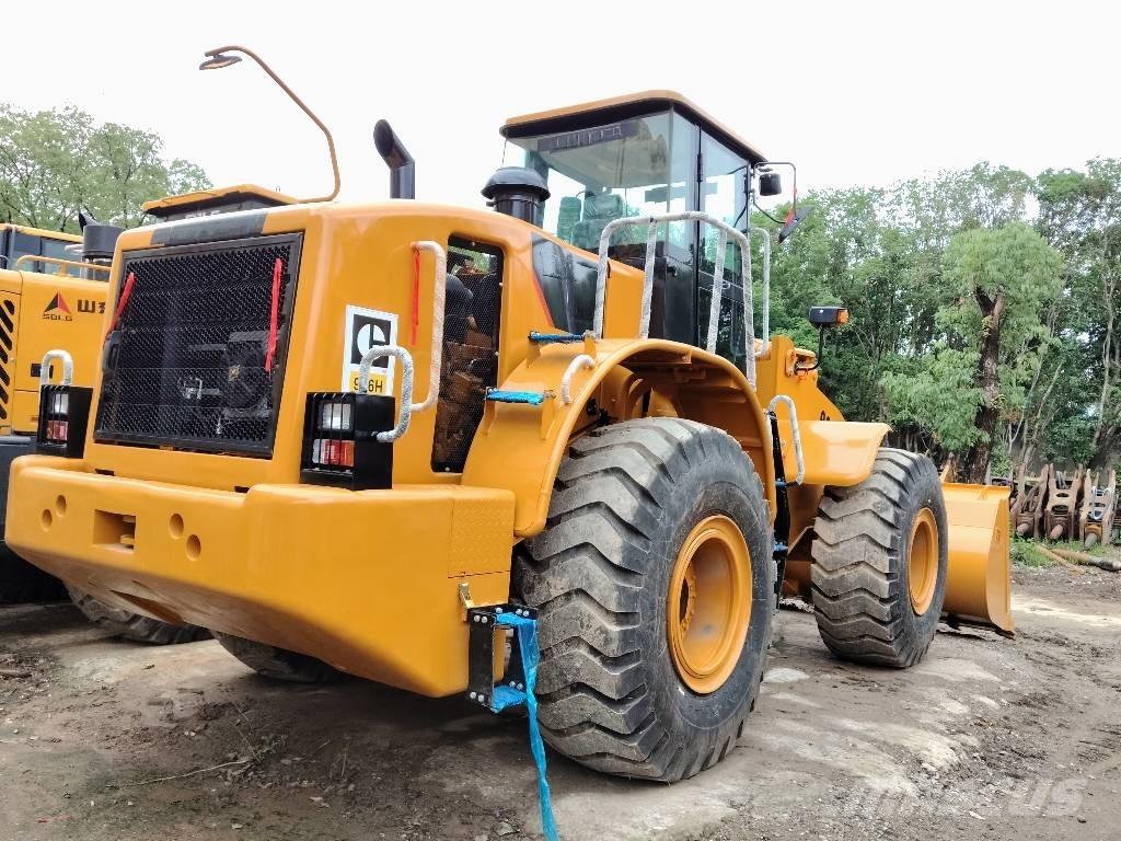 CAT 966 H Gumikerekes homlokrakodók
