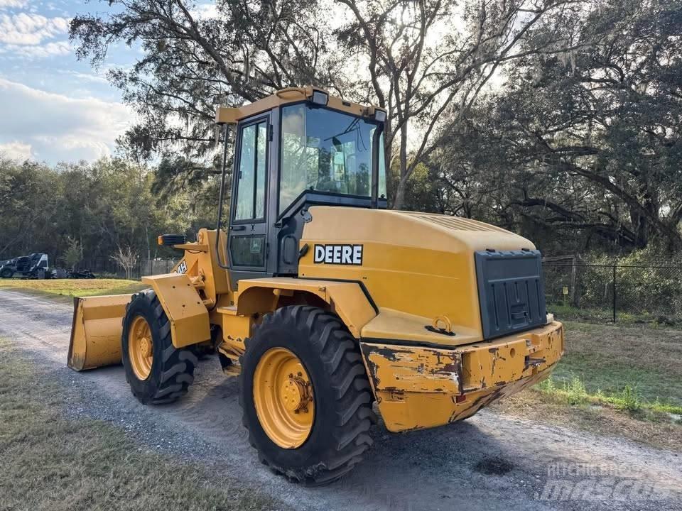 John Deere 324h Gumikerekes homlokrakodók