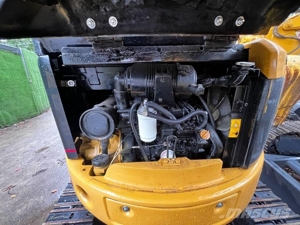 CAT 303 C CR Mini kotrók < 7t