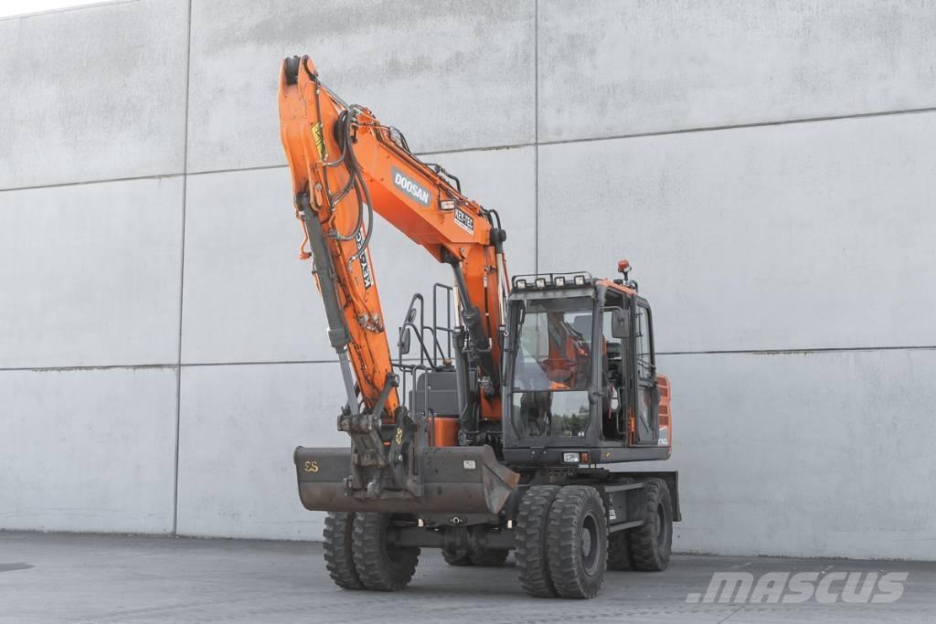 Doosan DX 140 W Gumikerekes kotrók