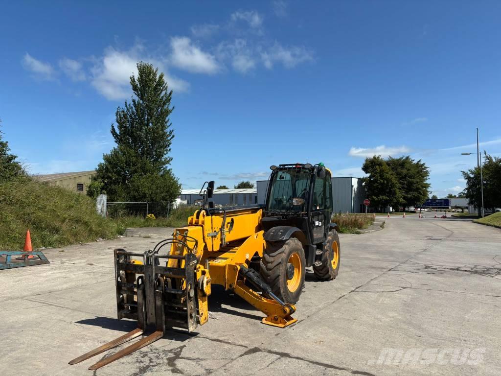 JCB 540-140 Teleszkópos rakodók