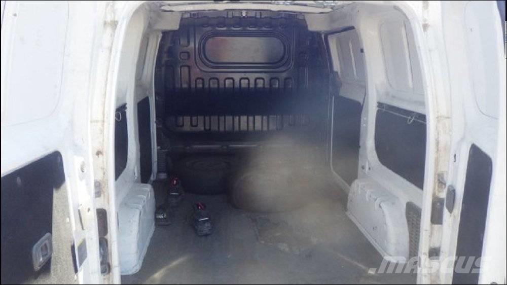 Nissan NV 200 Transporterek