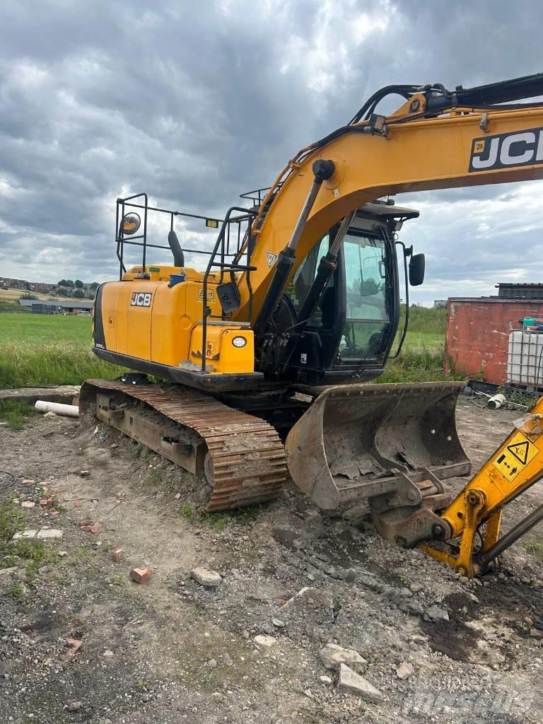 JCB JS 130 LC Lánctalpas kotrók