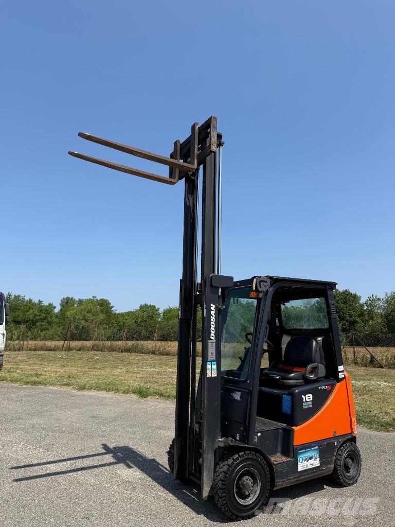 Doosan g185 5 Gázüzemű targoncák