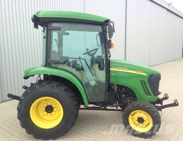 John Deere 3720 Traktorok
