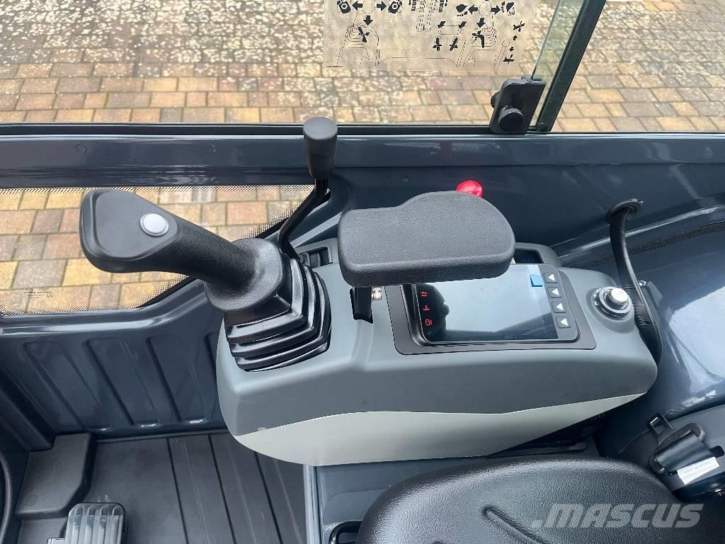 Atlas AC 17 F Mini kotrók < 7t