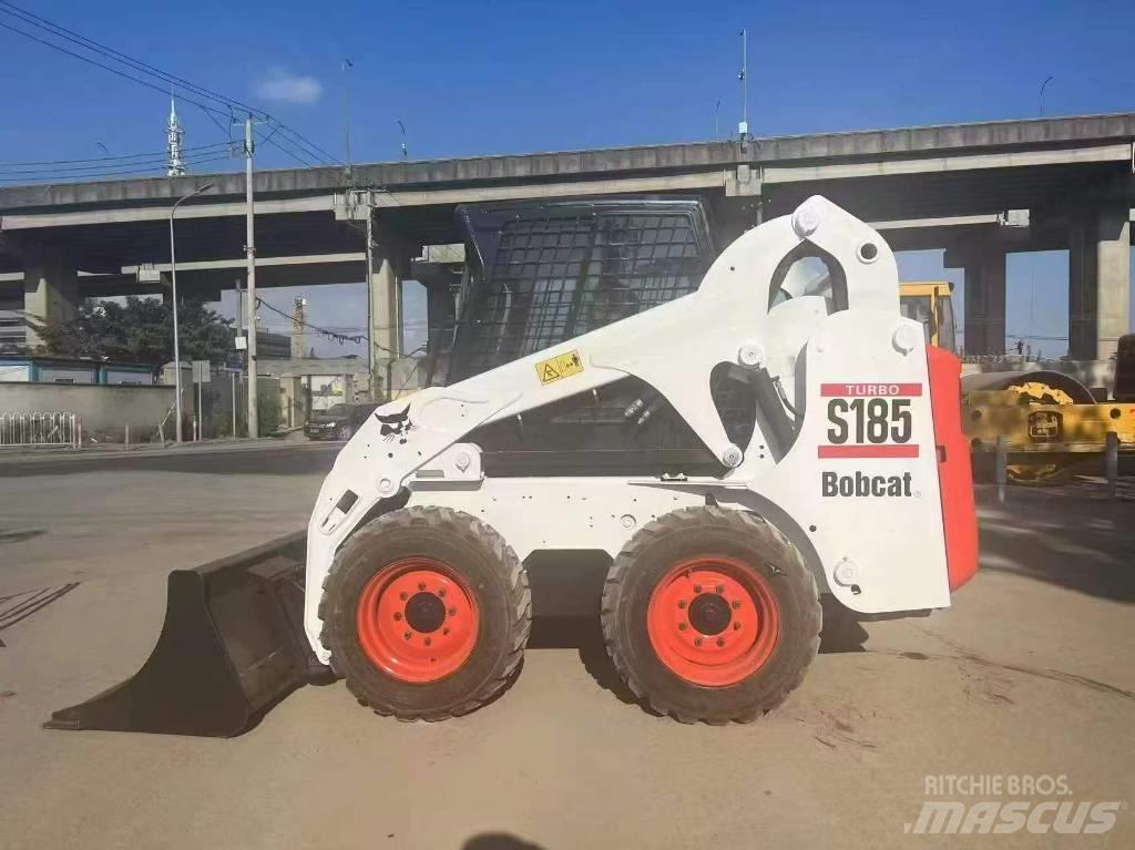 Bobcat S 130 Kompaktrakodók