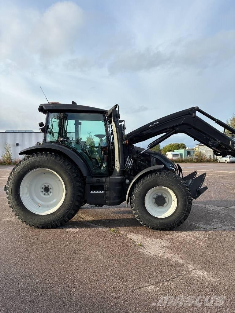 Valtra G135A MYYTY Traktorok