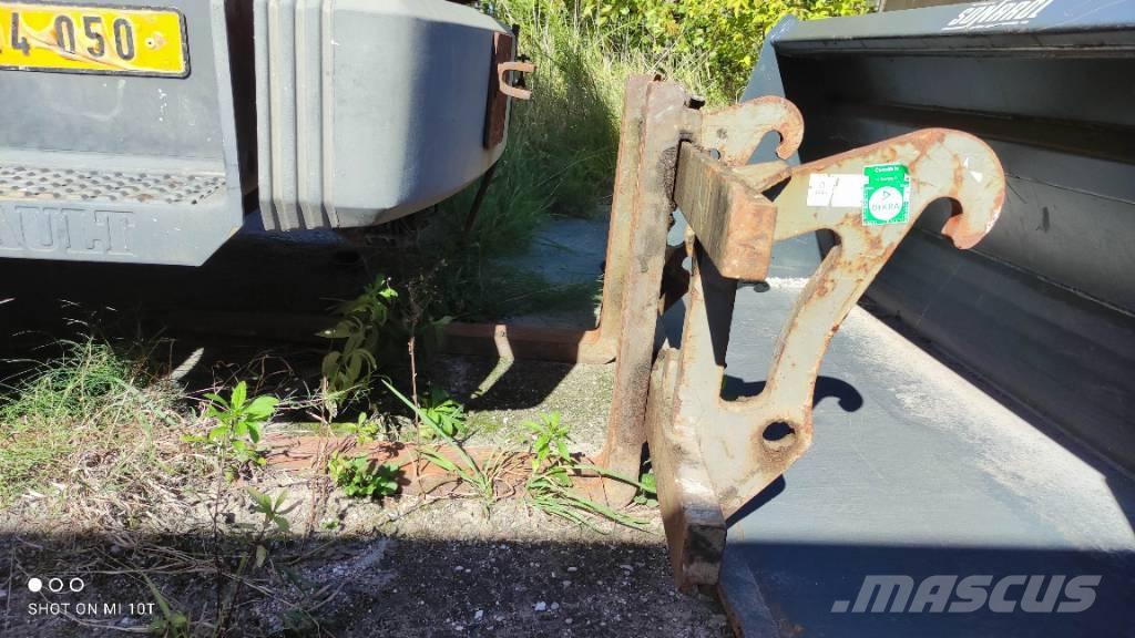 Volvo L 30 B Gumikerekes homlokrakodók