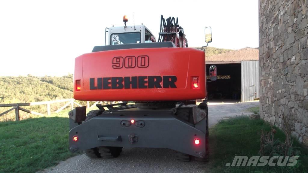 Liebherr A 900 C Gumikerekes kotrók