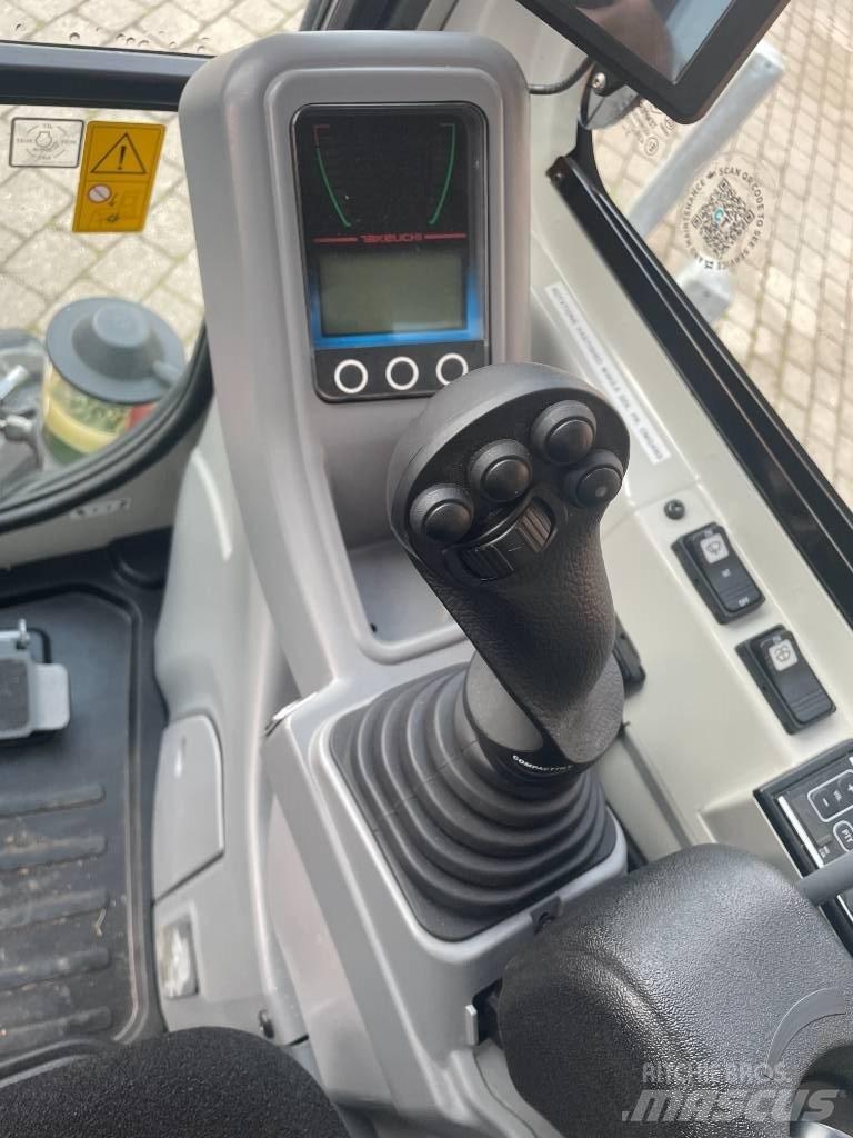 Takeuchi TB 225 Mini kotrók < 7t