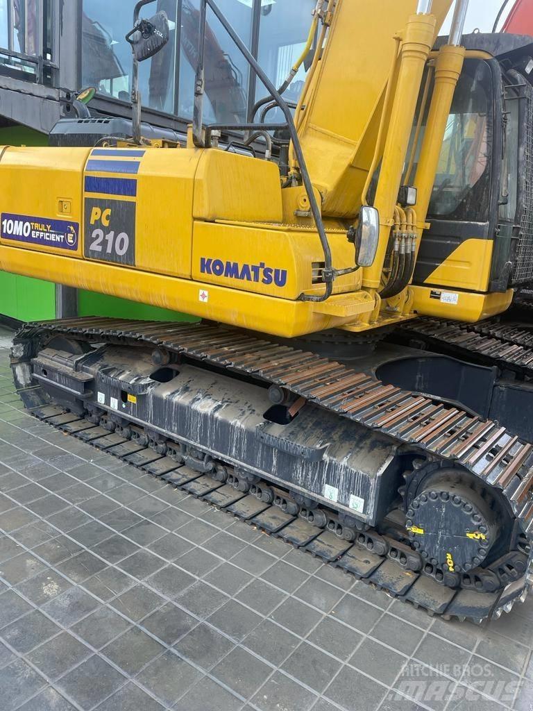 Komatsu PC210-10MO Lánctalpas kotrók