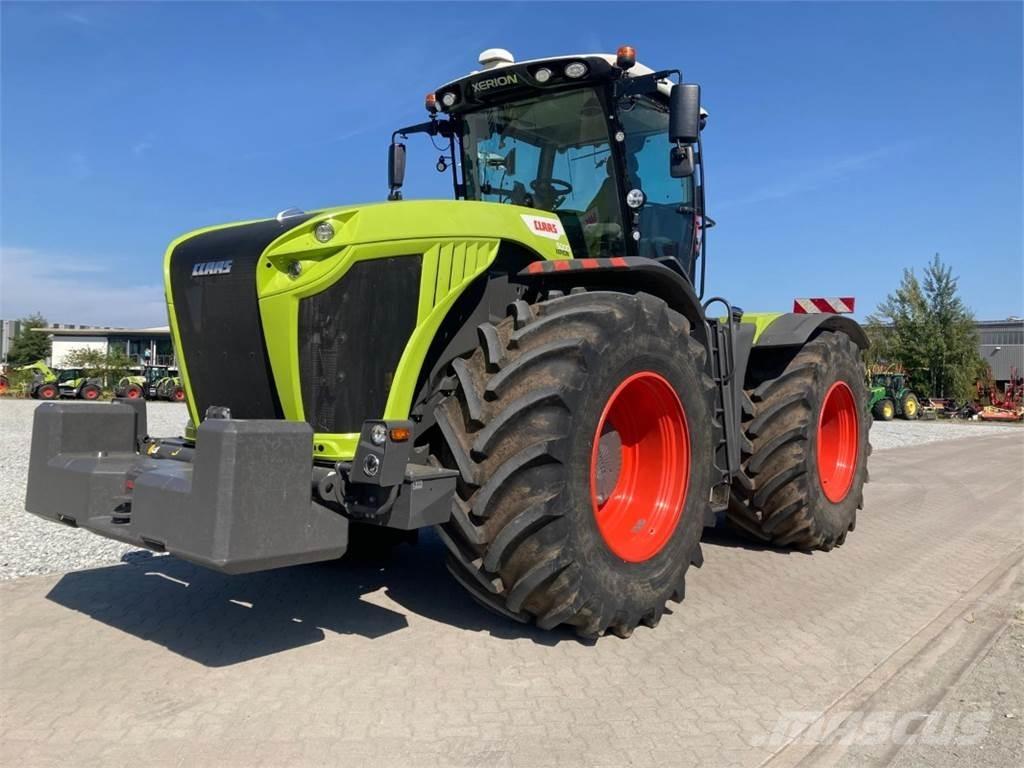 CLAAS XERION 5000 Traktorok