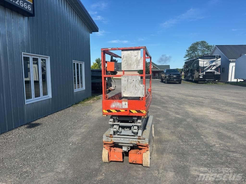 SkyJack SJ 3219 Ollós emelők