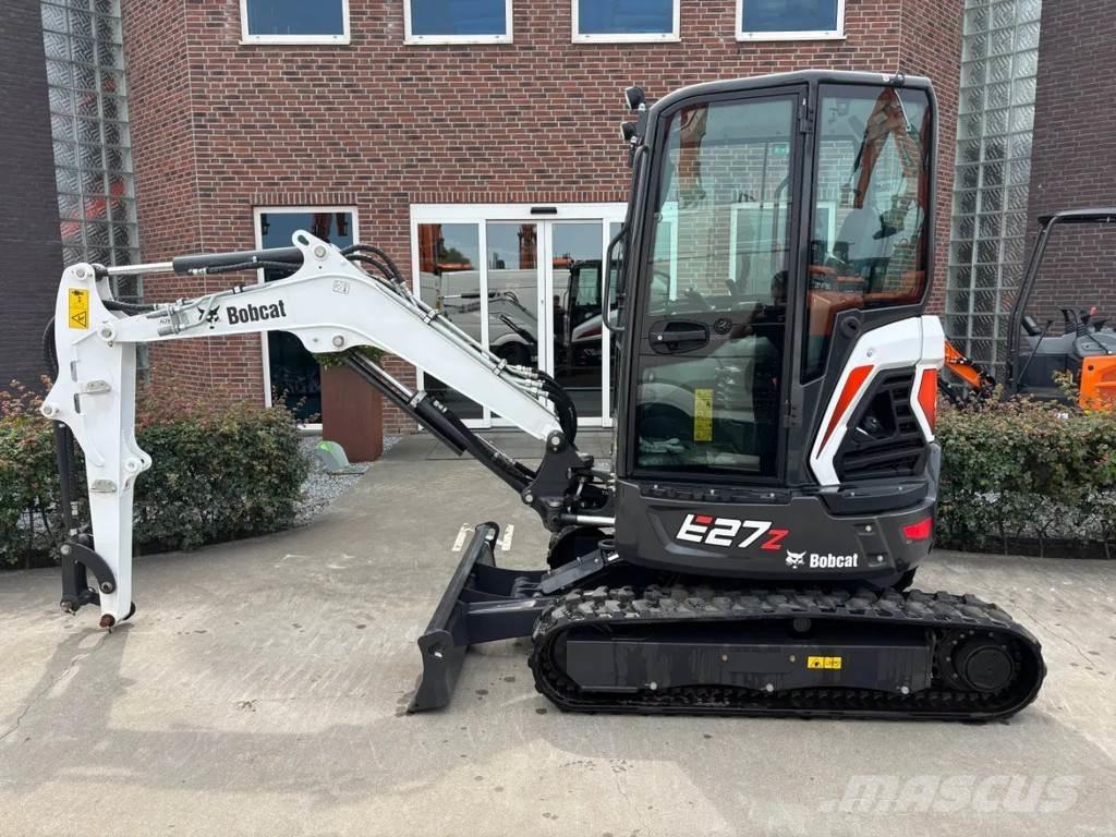 Bobcat E27Z Mini kotrók < 7t