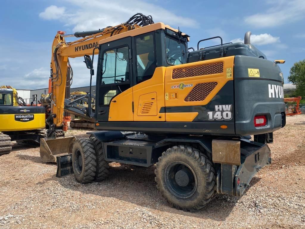 Hyundai HW140 Gumikerekes kotrók