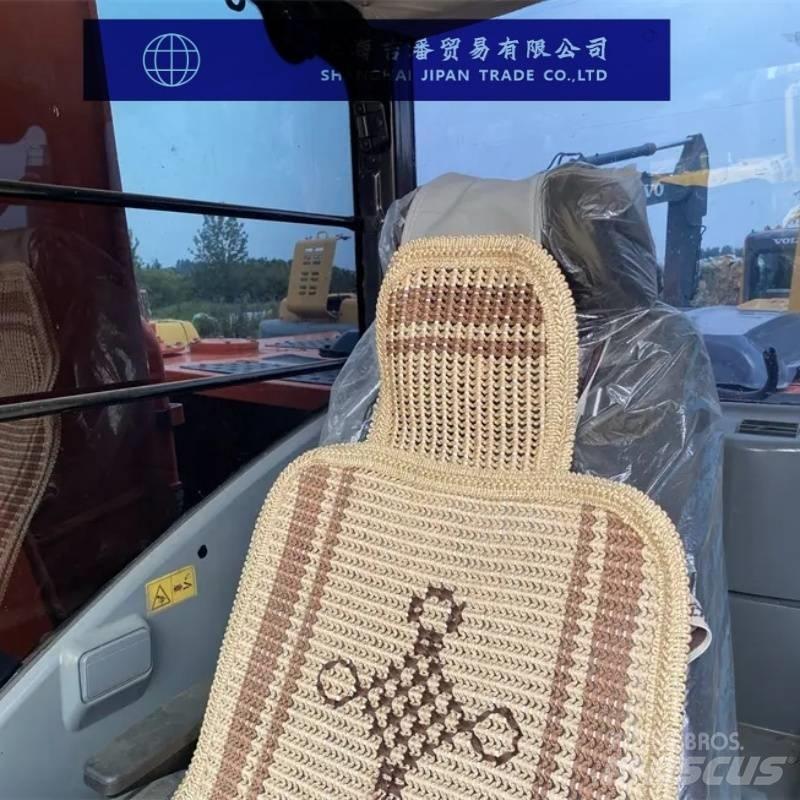 Hitachi ZX 210 Lánctalpas kotrók