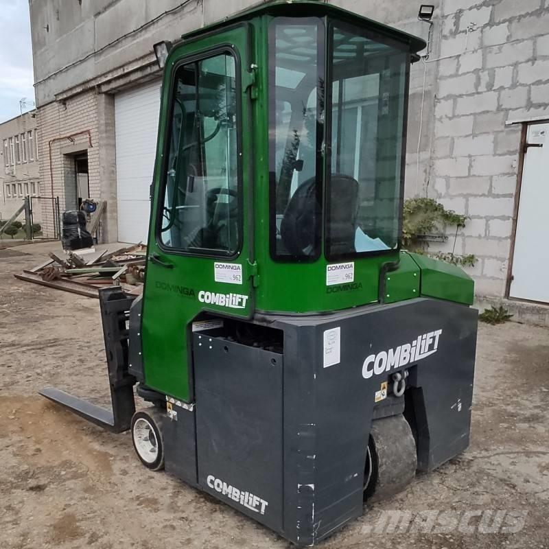 Combilift CBE 2500 Tolóoszlopos négyutas targonca