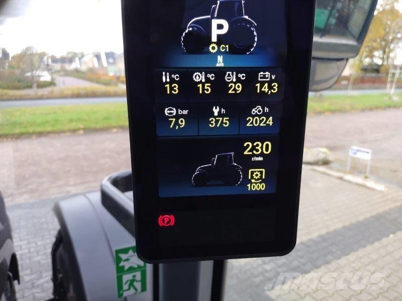 Valtra T235 Versu Traktorok