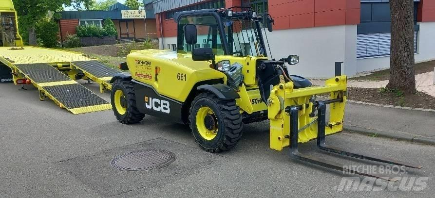 JCB 525-60 Teleszkópos rakodók