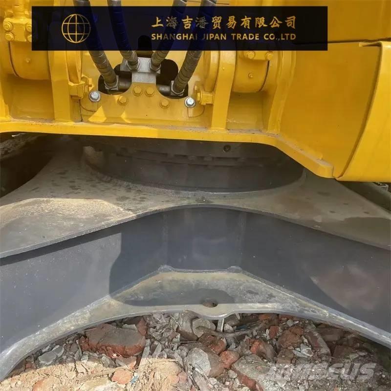 Komatsu PC 138 US Közepes (midi) kotrók 7 t - 12 t