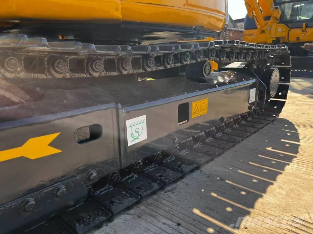 Komatsu PC 35 MR Mini kotrók < 7t