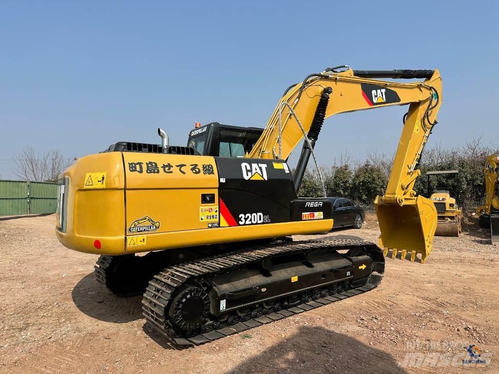 CAT 320D2L Lánctalpas kotrók