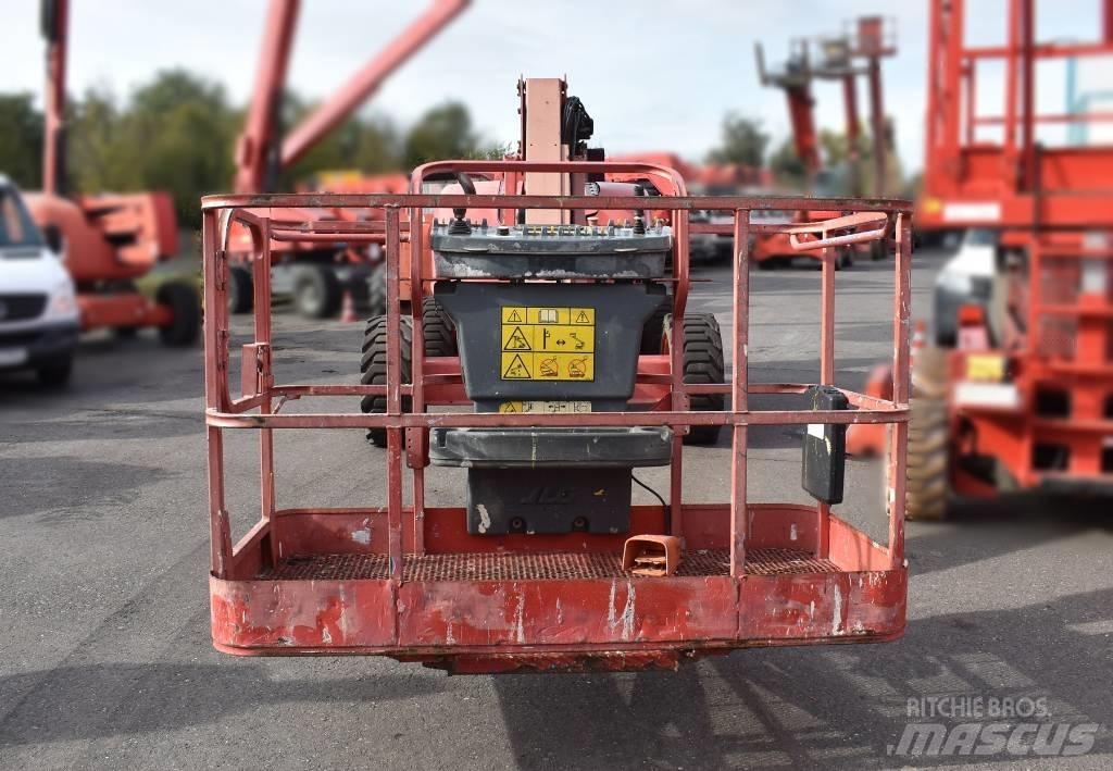 JLG 600 AJ Karos emelők