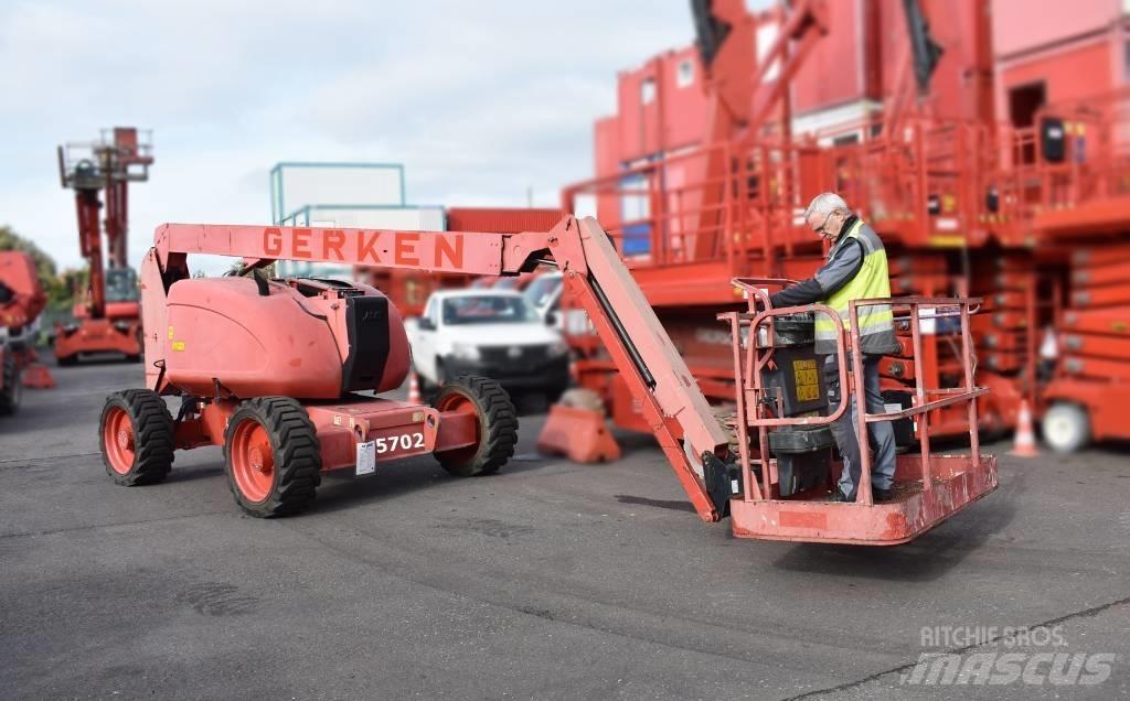JLG 600 AJ Karos emelők