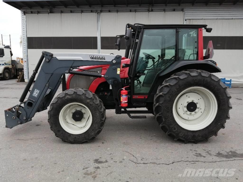 Valtra A 95 Traktorok