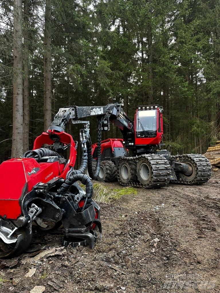 Komatsu 931XC Betakarítók