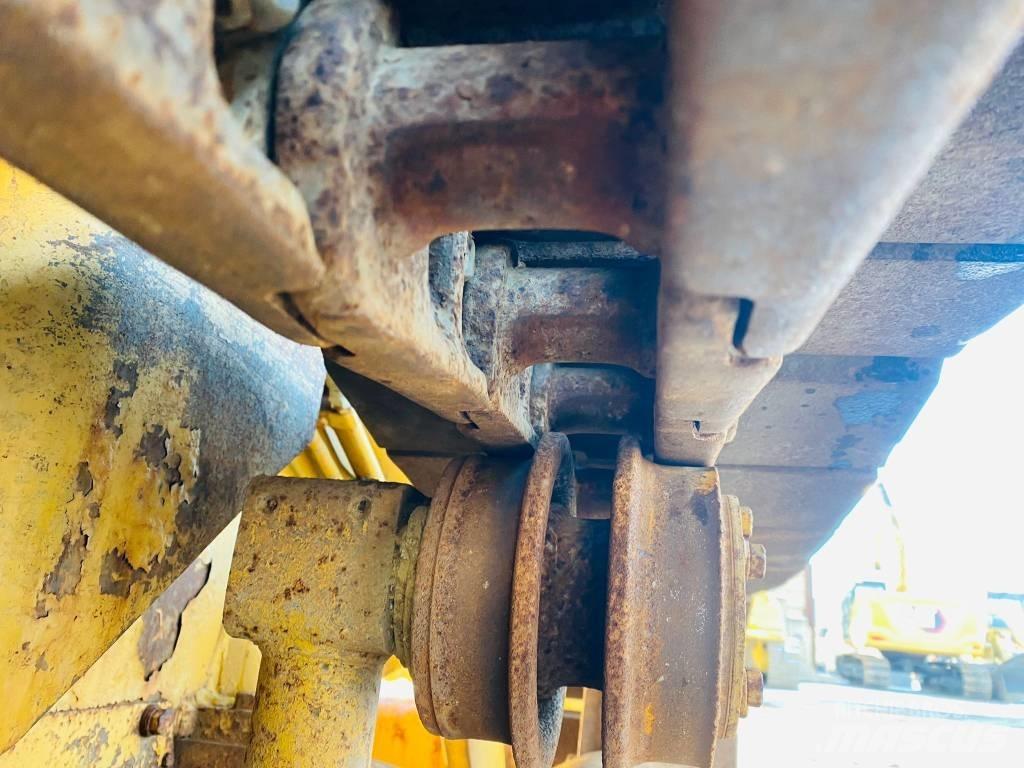 CAT 931 B Lánctalpas homlokrakodók